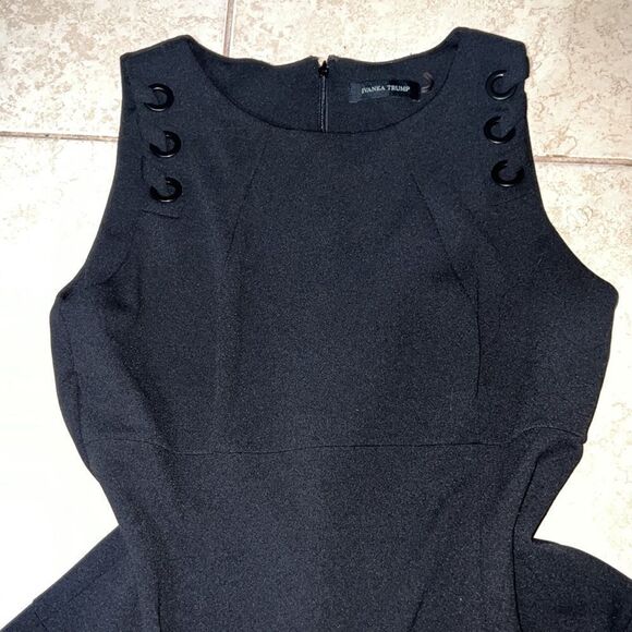 Ivanka Trump black dress - Picture 2 of 3